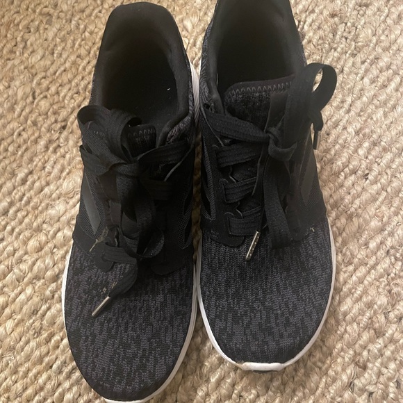 Adidas - Picture 2 of 3